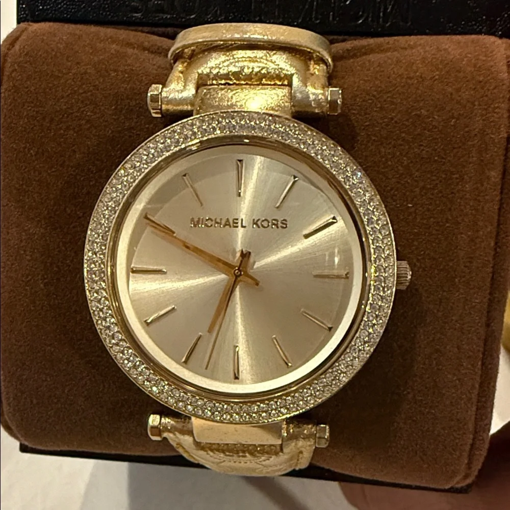 Michael Kors Women’s MK2351 Gold Tone leather MK Strap Quartz Genuine Watch